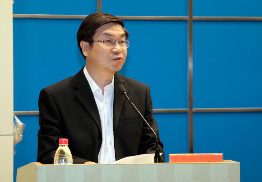 数控学院党总支书记南欢主持仪式