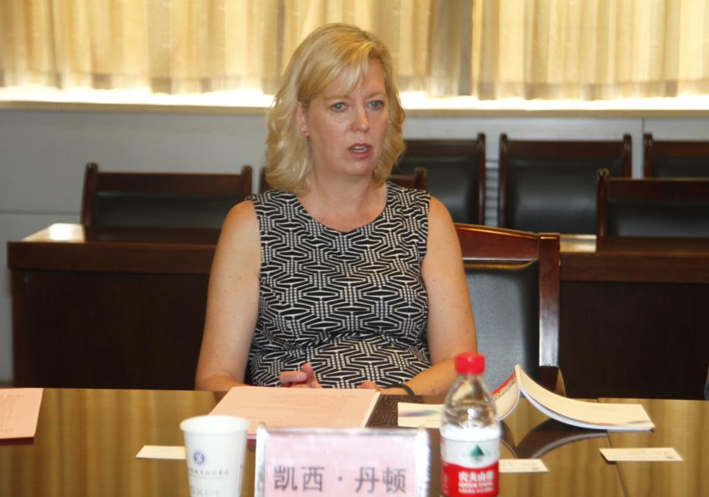 凯西•丹顿校长讲话